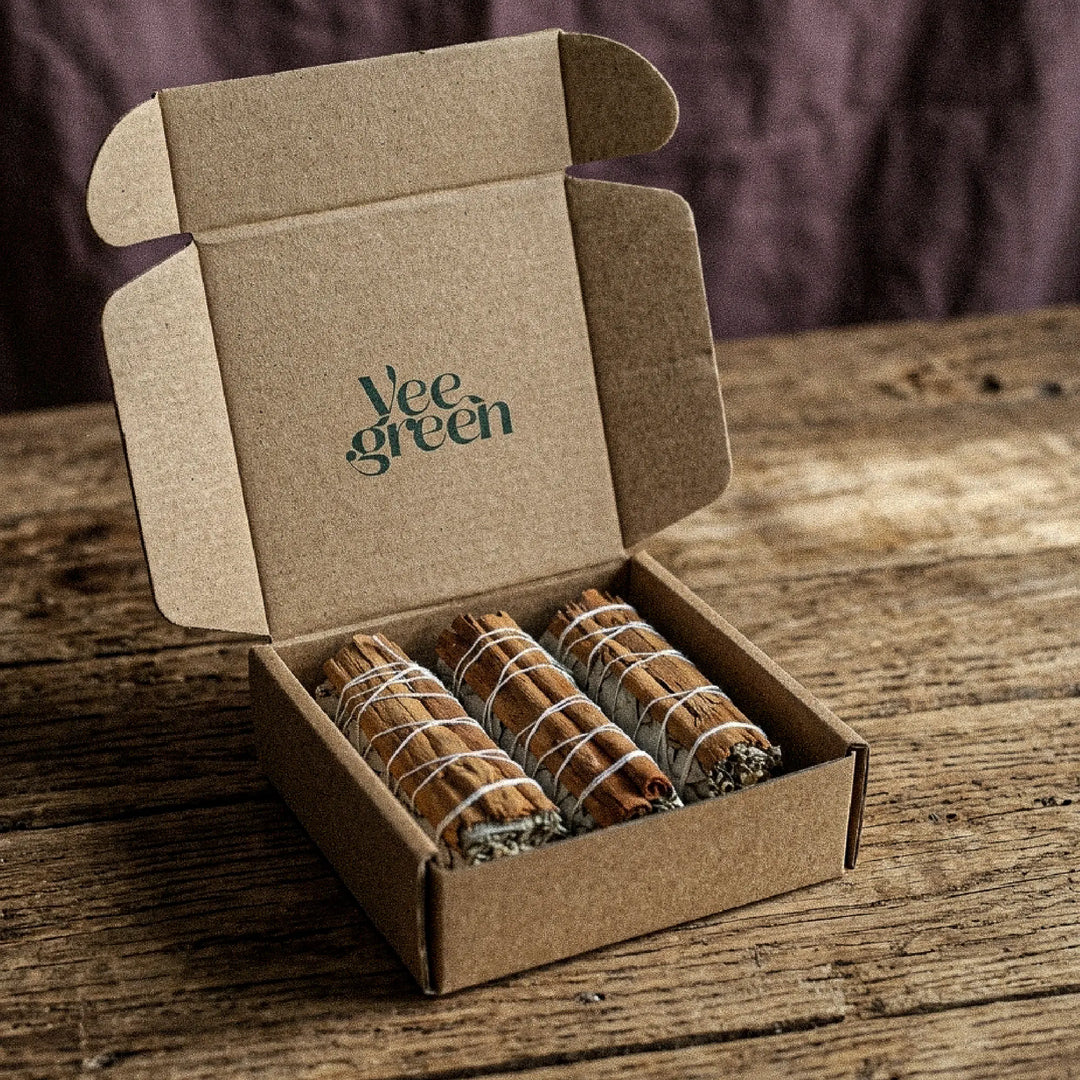 White & cinnamon sage