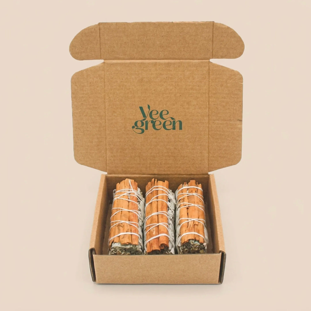 White & cinnamon sage