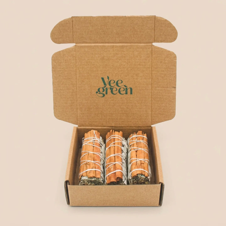 White & cinnamon sage