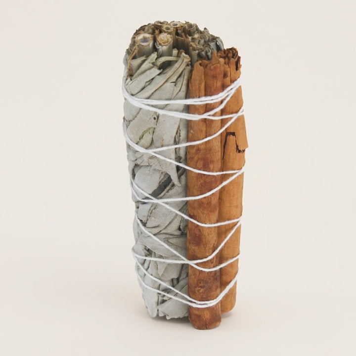 White & cinnamon sage